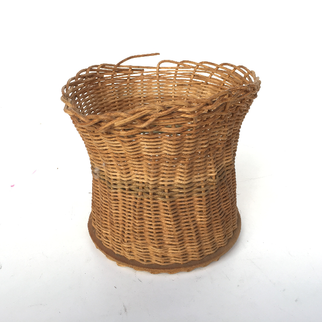 BASKET, Small Rustic 20-30cm